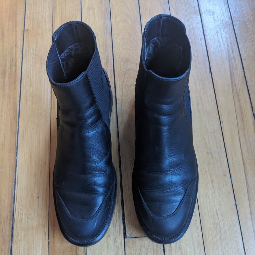 Aquatalia Chelsea boots